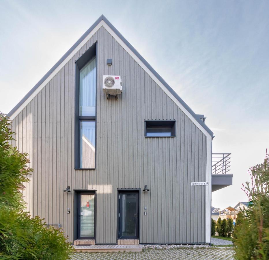 Shine Apartment, By Cohost Apartamento Palanga